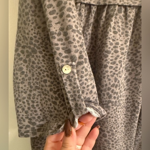 Chic Soul We Got The Party Babydoll Top in Charcoal Leopard - size 1X - Picture 3 of 6